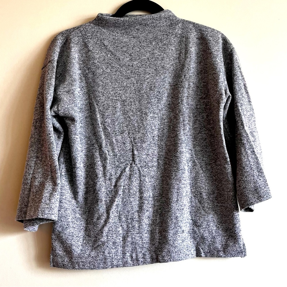 BNWOT BANANA REPUBLIC ¾ SLEEVE GREY SWEATSHIRT